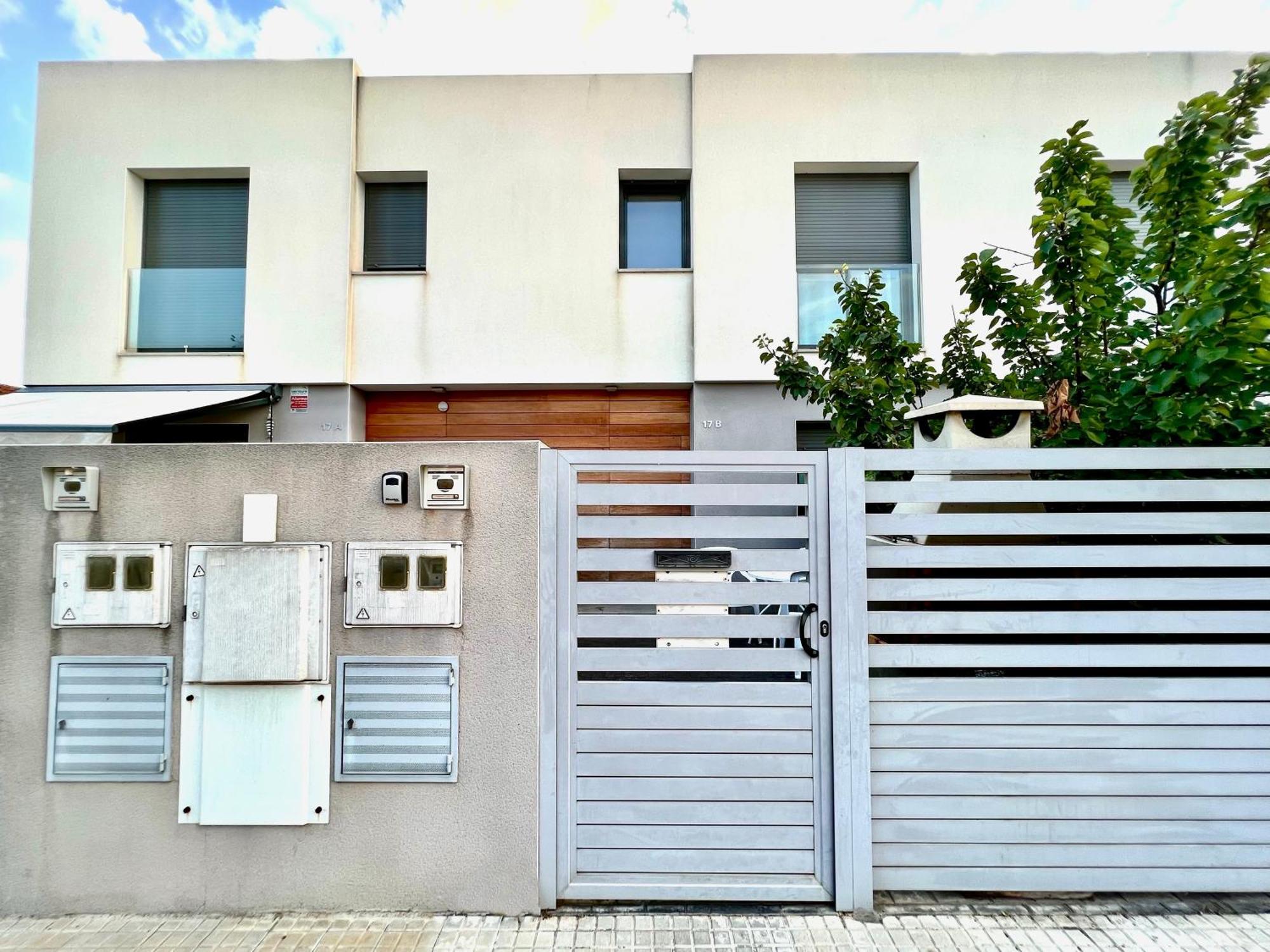 Chalet Moderno Con Piscina En Mont - Roige Bahia Kültér fotó