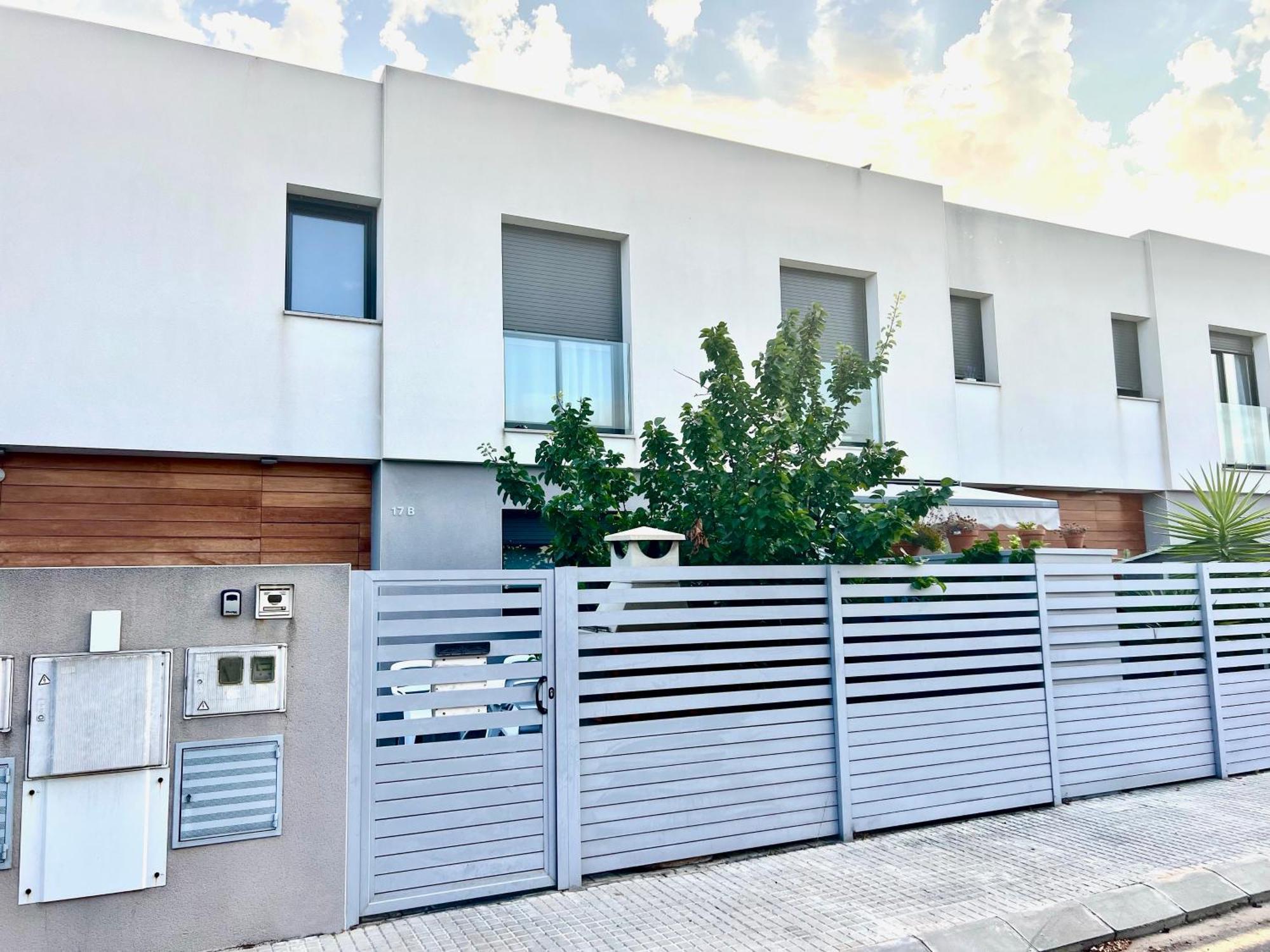 Chalet Moderno Con Piscina En Mont - Roige Bahia Kültér fotó